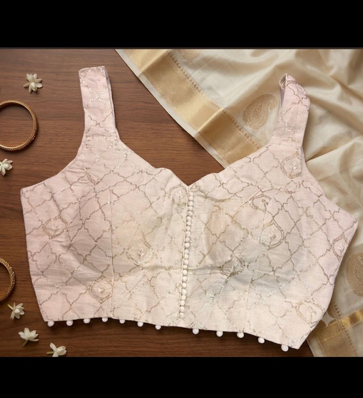 White Sleeveless Cotton (padded) - VRB021