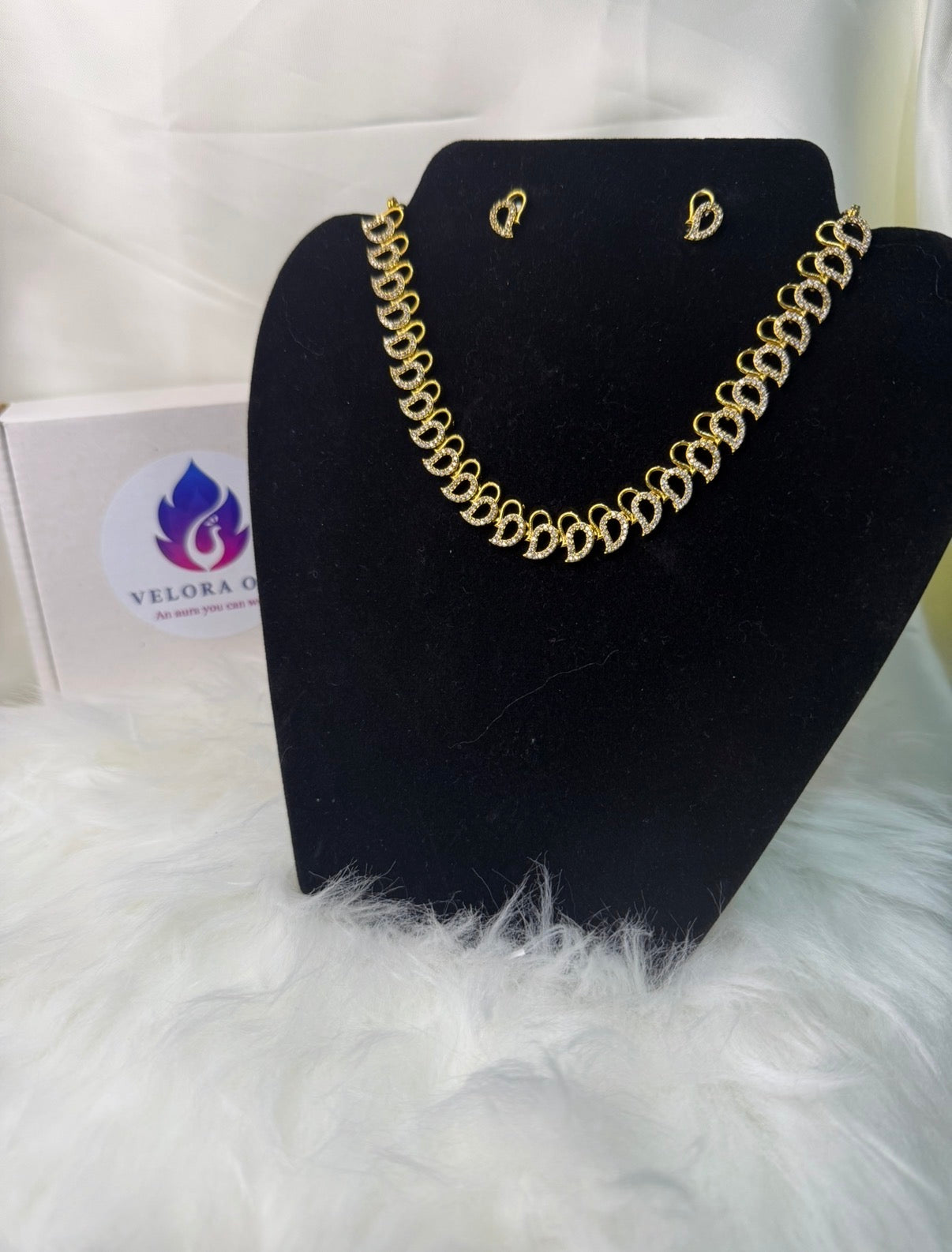 Gold Designer Stone Necklace - VJN006