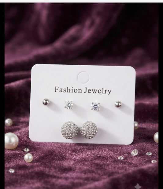 White Stone Stud - VJE011