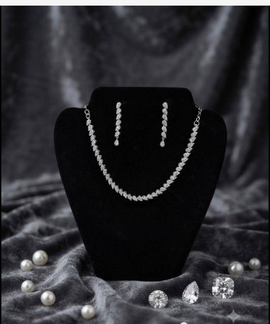 White Stone Premium Necklace - VJN001