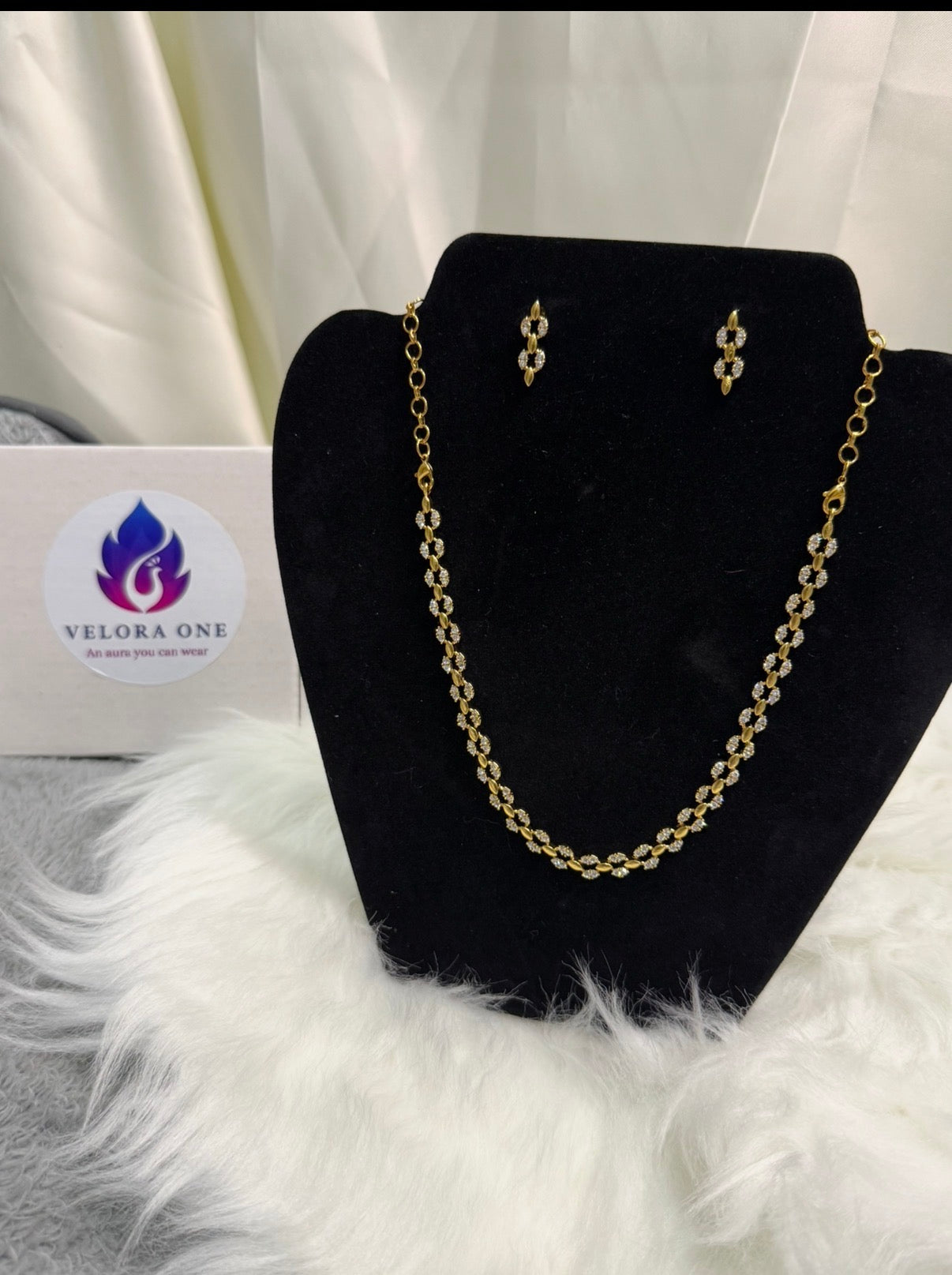Gold & White Stone Necklace - VJN002